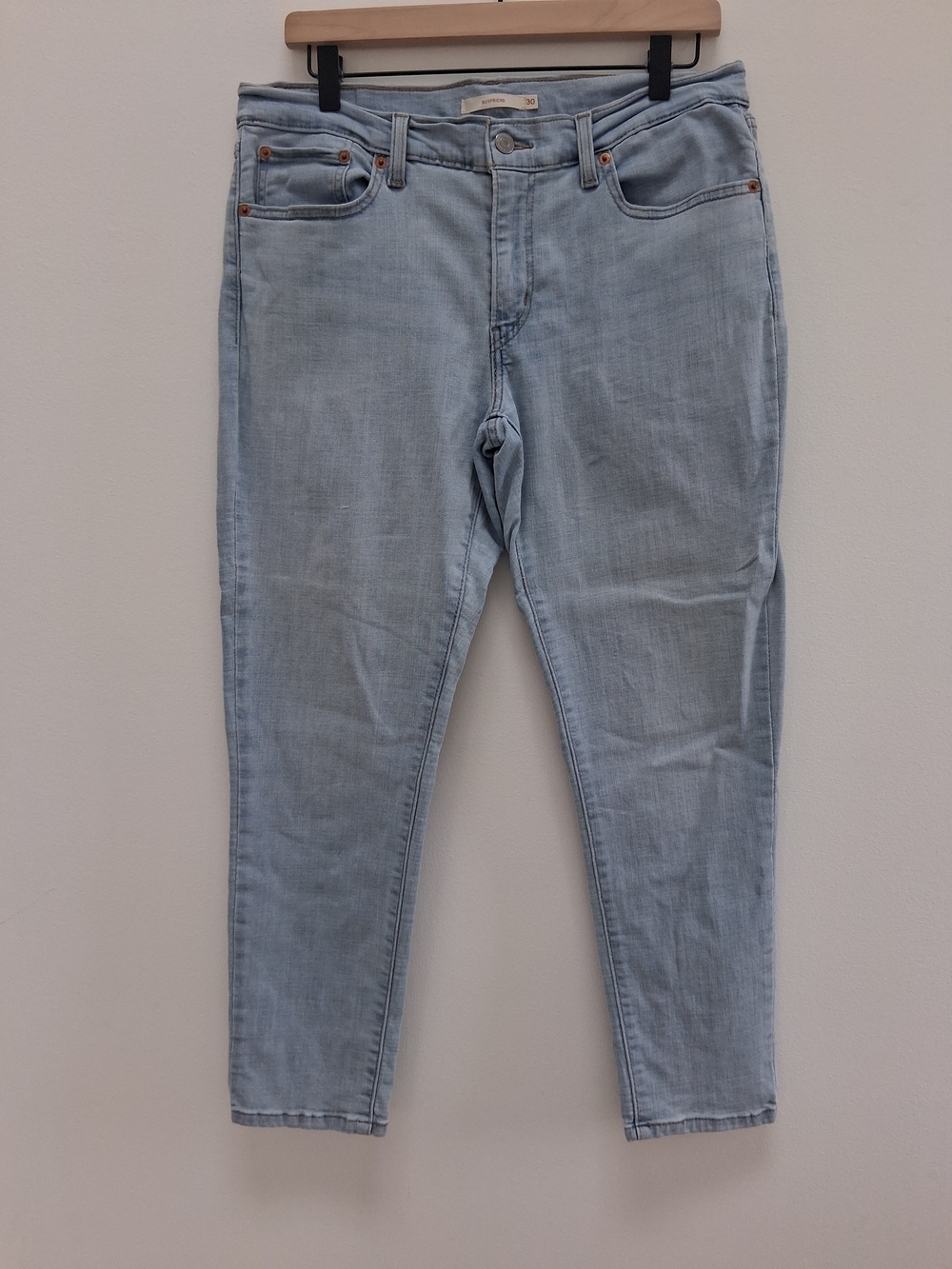 Levi's Women's Light Blue Boyfriend Straight Leg Denim Jeans Size 30